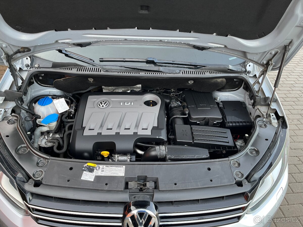 VW Touran 1.6 TDi DSG Serviska - 12