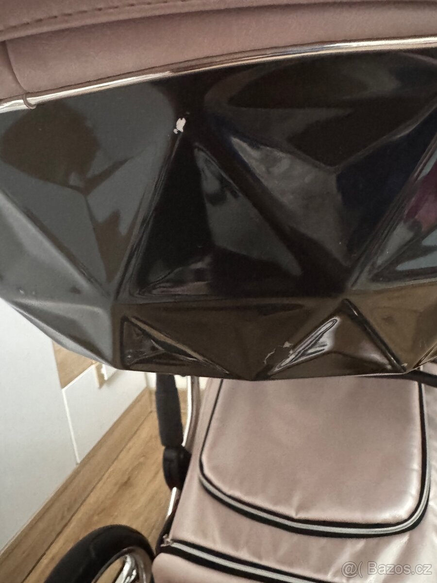 Kočárek Junama Diamond - 12