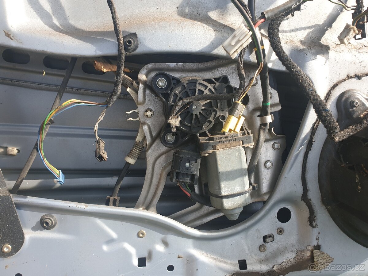 Mercedes w220 s class - dveře - 12