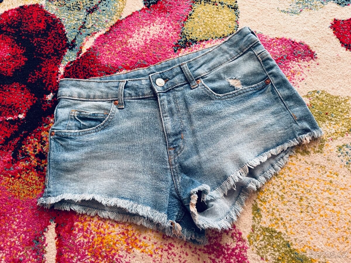 Balík dámského oblečení - 12