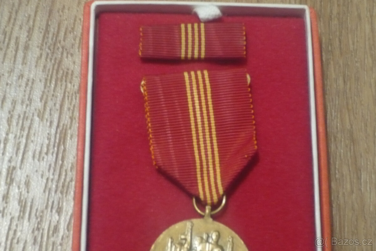 odznaky a vyznamenání sbírečka - 12