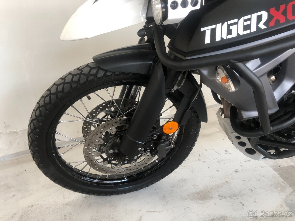 Triumph Tiger 800XCX - 12