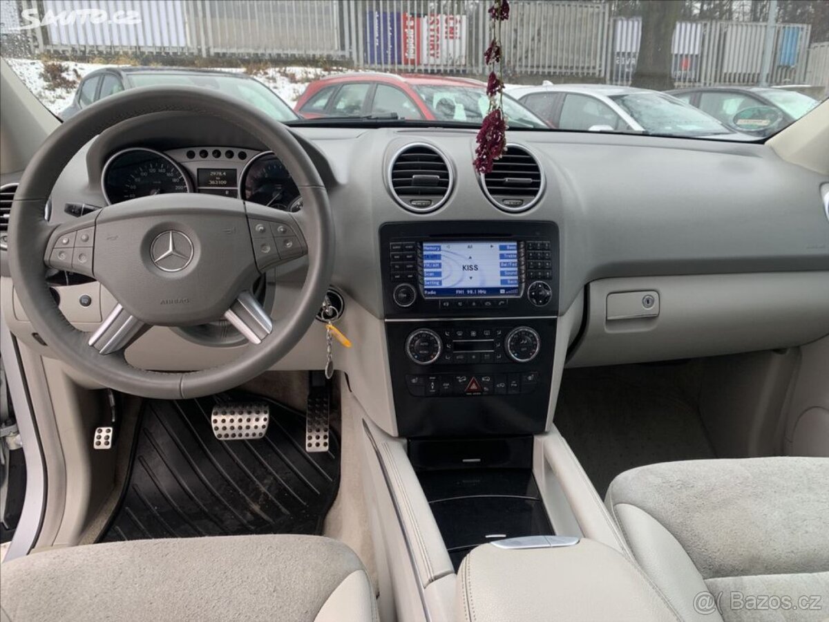 Mercedes-Benz Třídy M, 4,0 CDI - 12