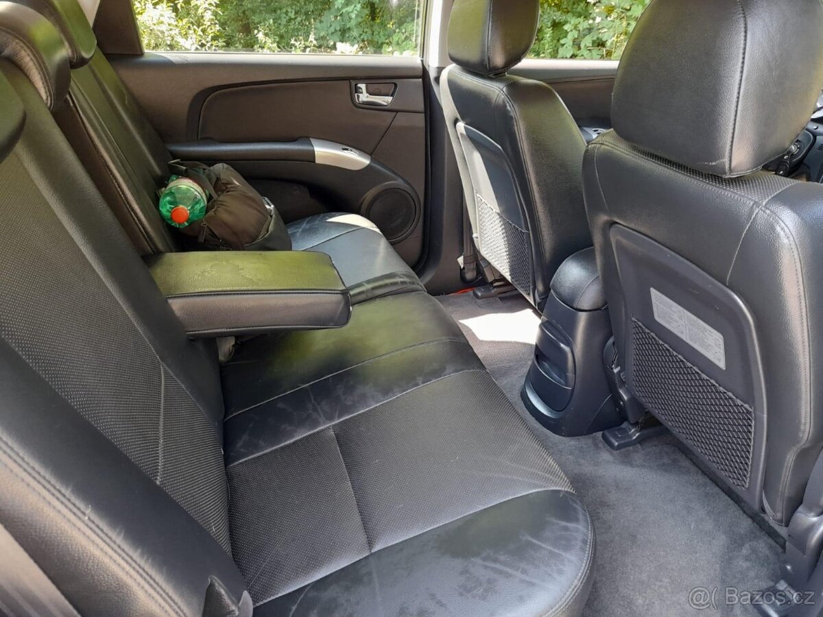 Kia sportage 2.0 CRDI 4X4 NOVÁ STK TAŽNÉ ZAŘÍZENÍ 2xKlič - 12