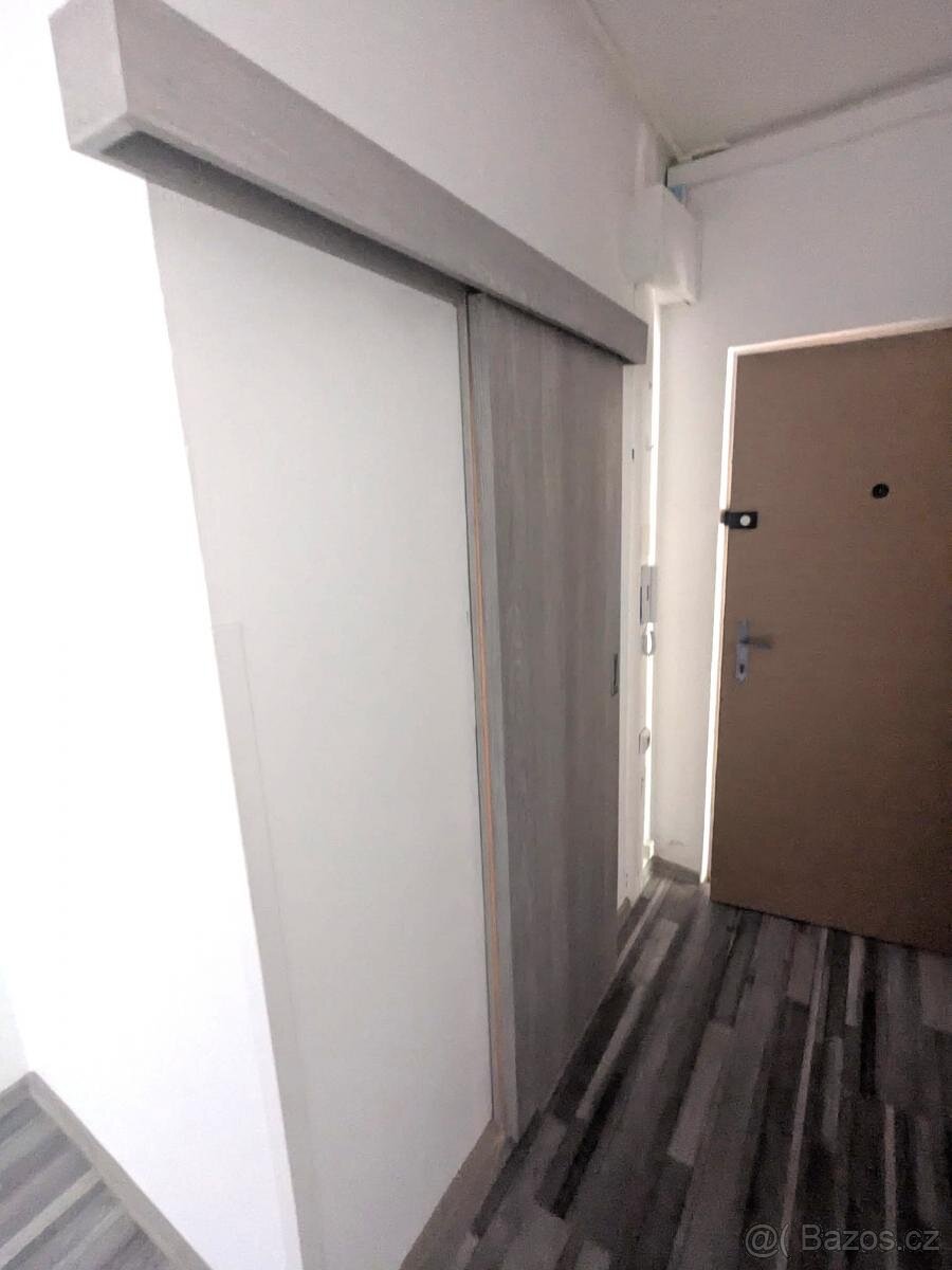 Pronájem bytu 2+1, Opletalova 472, Ústí nad Labem - Neštěmic - 12