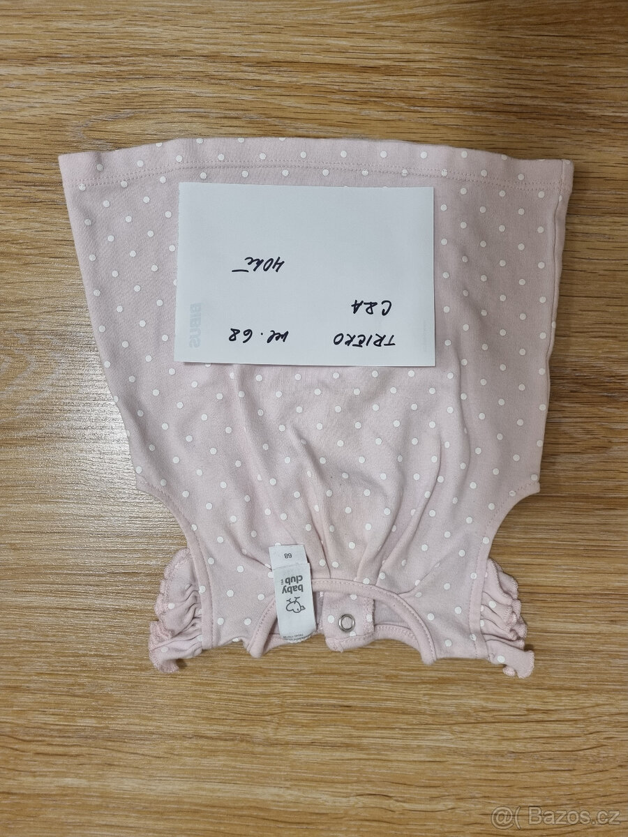 kojenecké body, trička a šaty vel cca 62 - 68 / 3-6 mes - 12