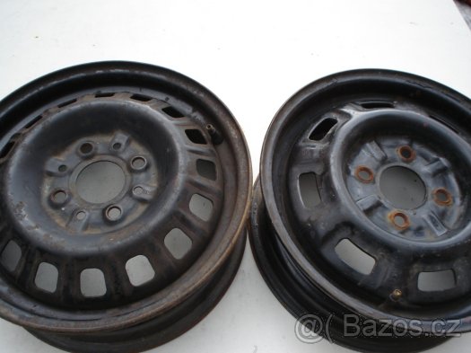 FIAT UNO LOGO DÍLY 3 DVEŘ - 12