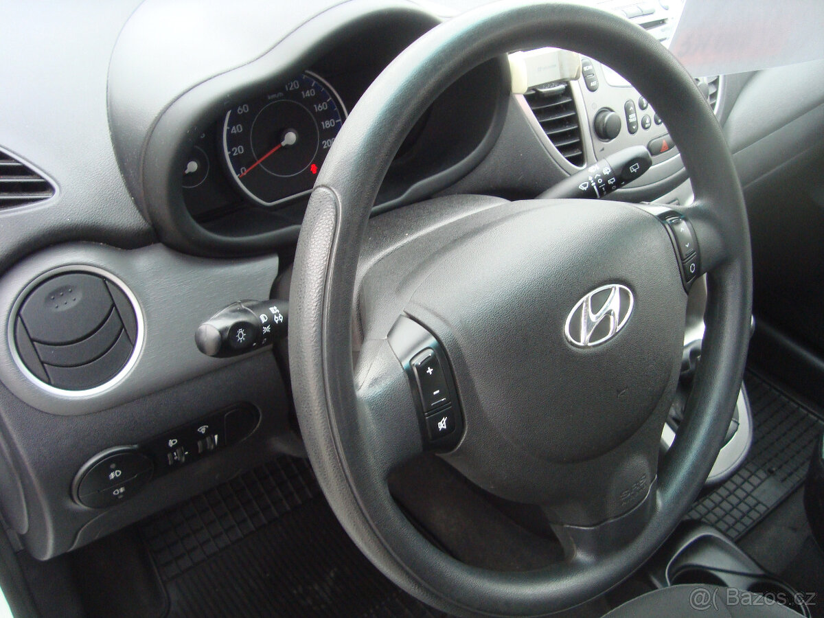 Hyundai i10 - 12