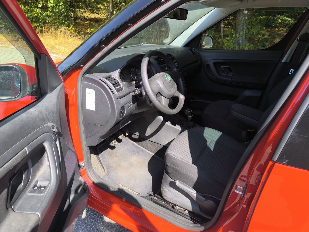 ŠKODA ROOMSTER 1,2 TSI Style Plus - 12