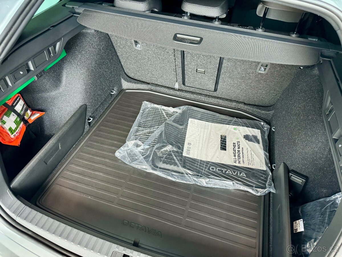 Škoda Octavia Combi Sportline 2,0 TSI 140 kW DSG 4x4 Nová ČR - 12