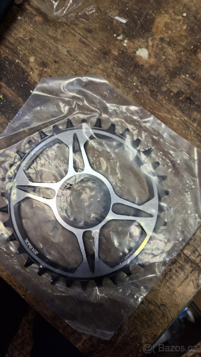 Přebytečné díly - 12