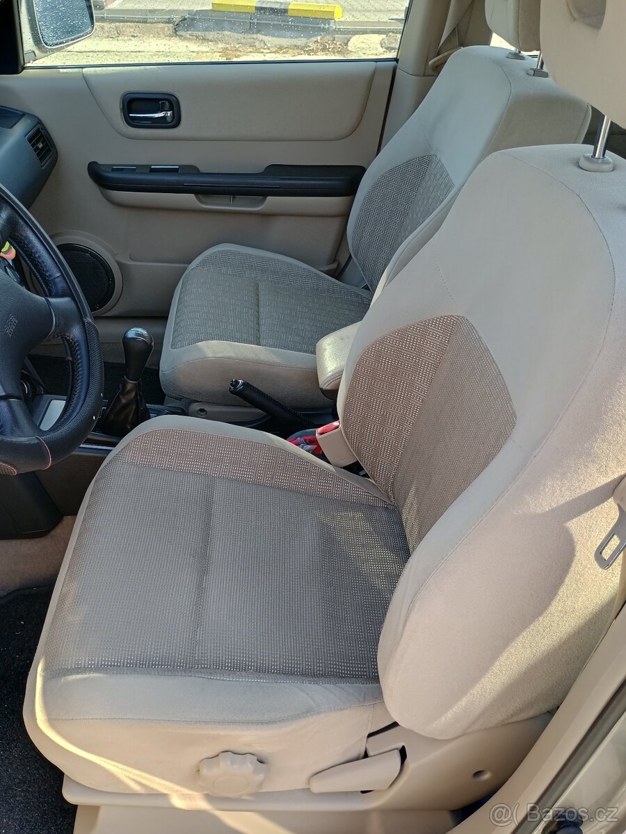 Prodám Nissan x trail 2.0i - 12