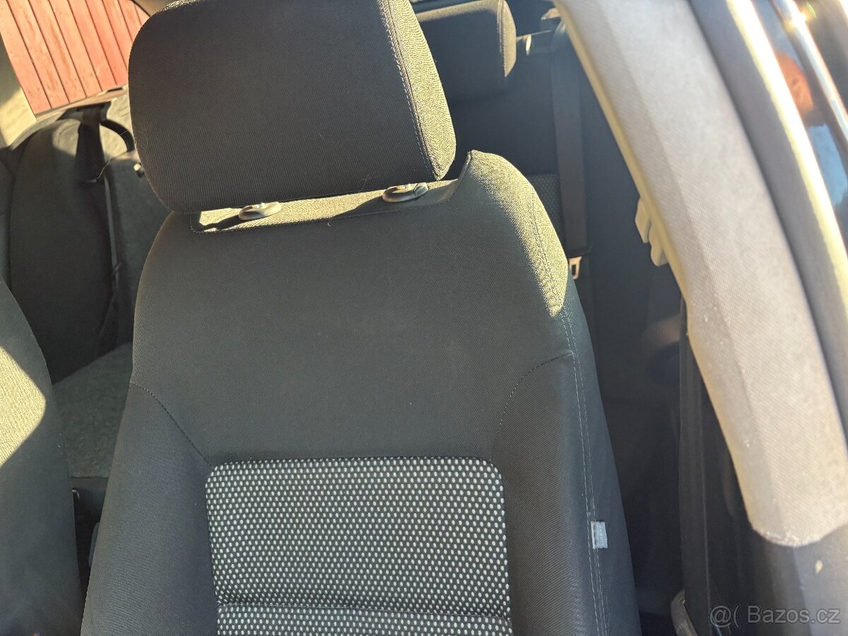 Škoda Octavia Combi 2,0 / 103 kW DSG - 12