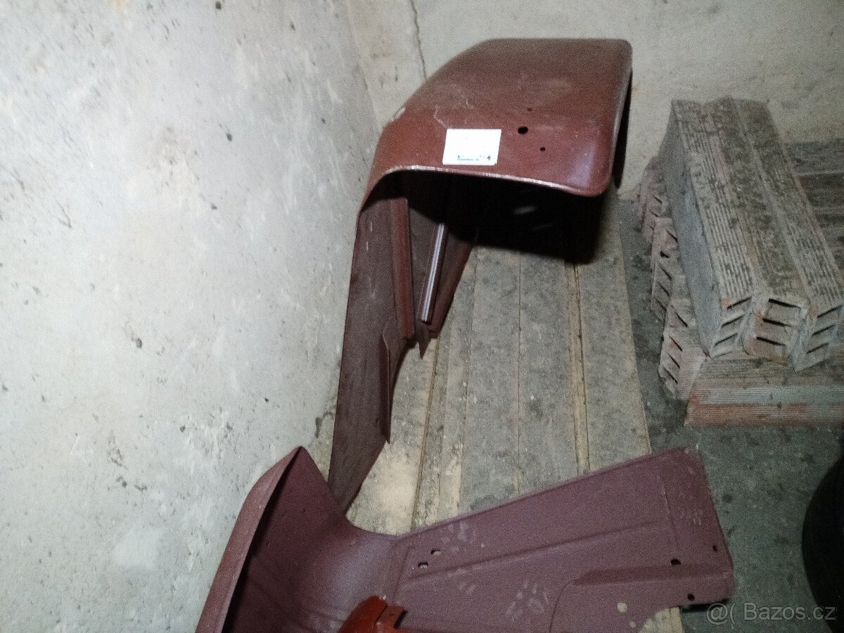 ZETOR 4011 - KOMPLET KOLA + BLATNÍKY - NOVÉ - 12