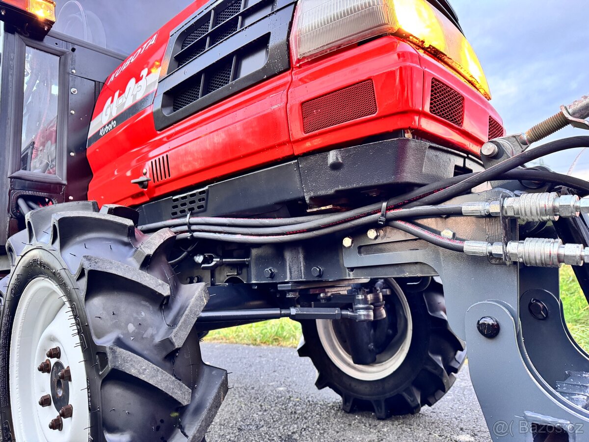 Malotraktor KUBOTA GL23 vyhřívaná kabina • radlice + sypač - 12