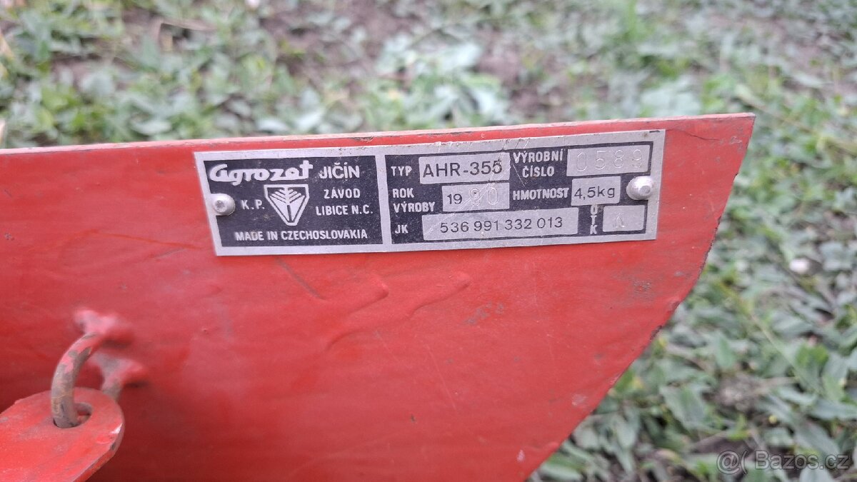 Tera/Vari – kypřič, hrobkovací radlice, vyorávač - 12