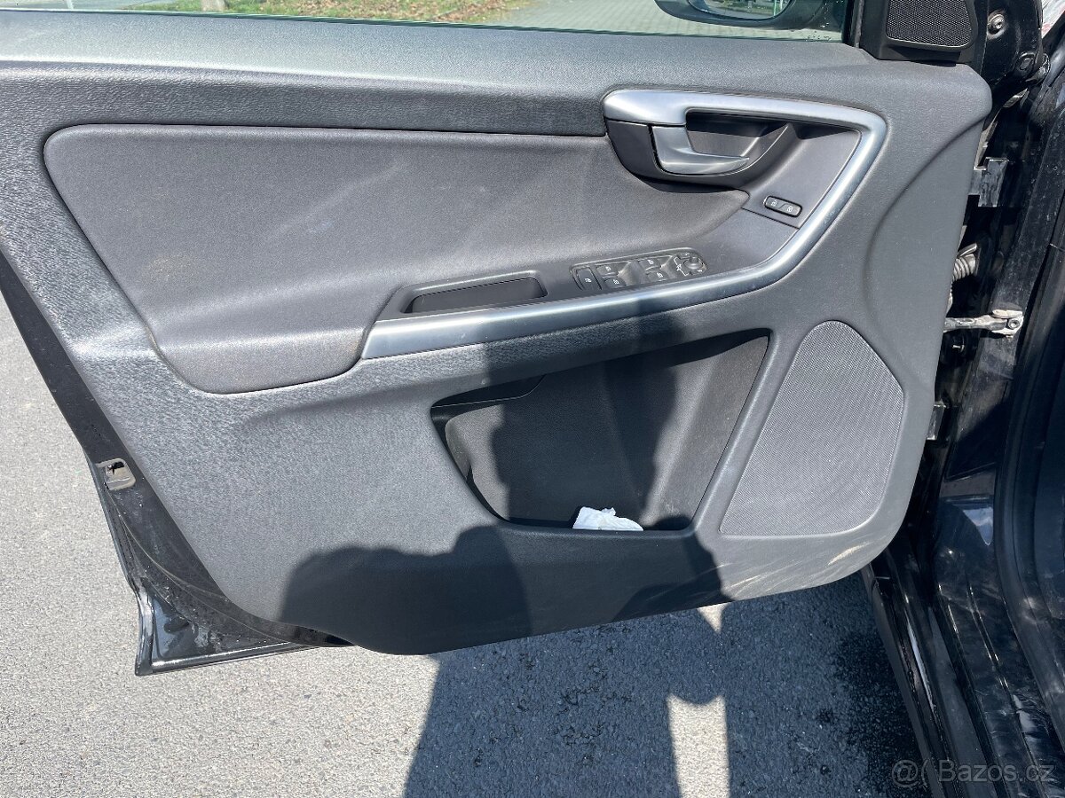 Volvo XC60 2,4 TD, automat, R.v.2011 - 12