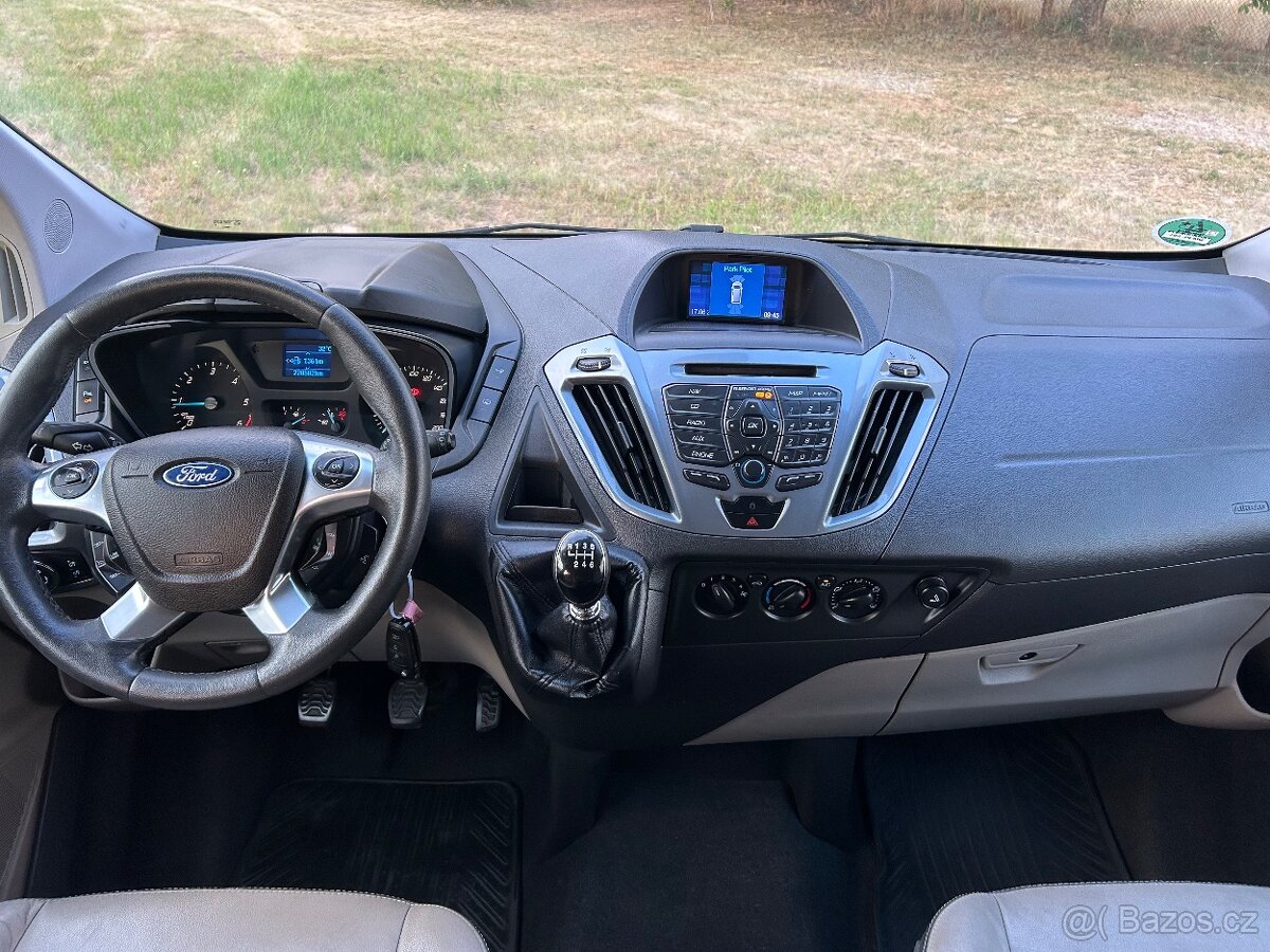 Ford Custom Tourneo - 12