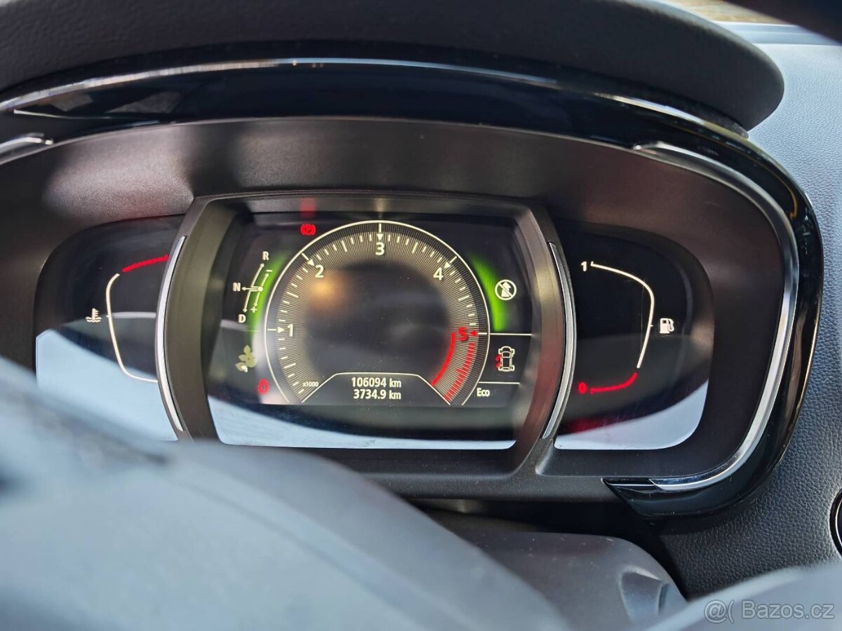 Renault ESPACE V najeto 106 094km - 12