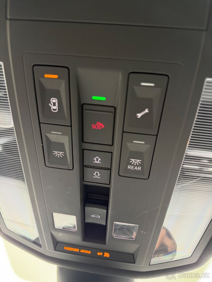 VW Touareg 3.0tdi 210 kw,3x Rline, Webasto, Vzduch, Dinaudio - 12