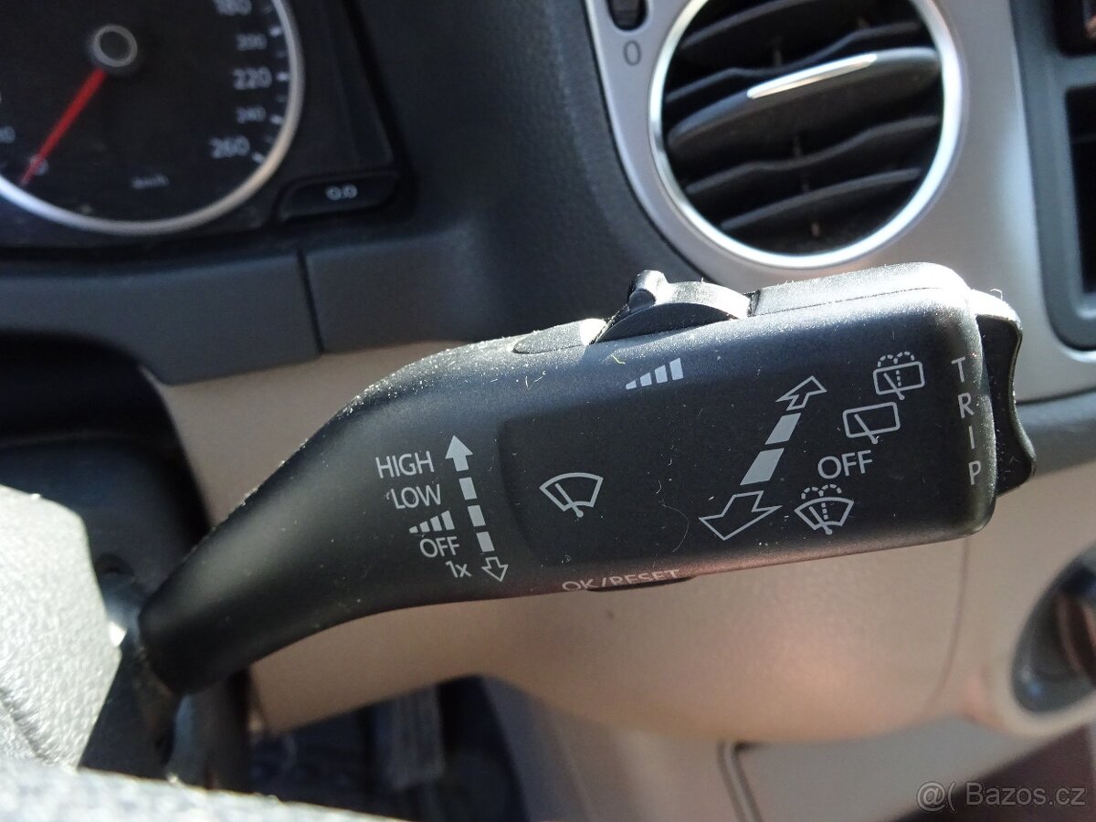 VW Tiguan 2.0 TDI 4x4 r.v.2009 (103 KW) AUTOMAT - 12