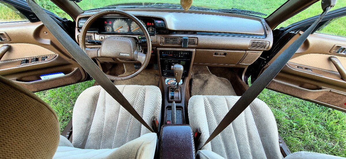 PRODÁM TOYOTA Camry LE V6 - 12