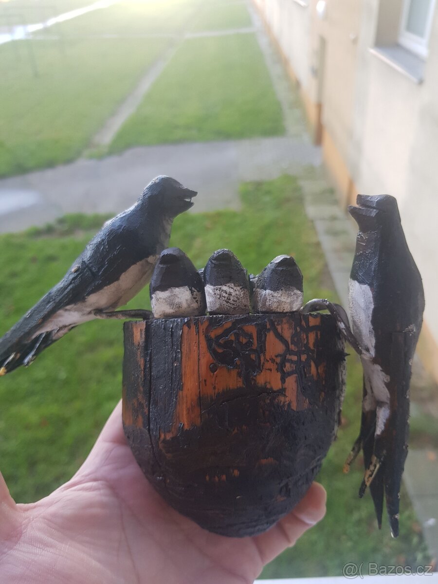 Starozitna drevorezba-vlaštovky. - 12