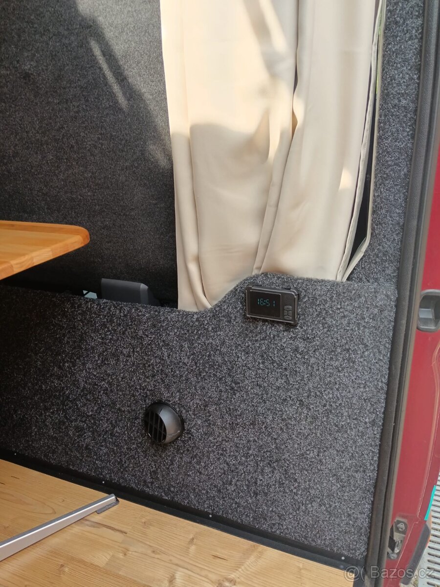 Obytná dodávka PEUGEOT BOXER - 12