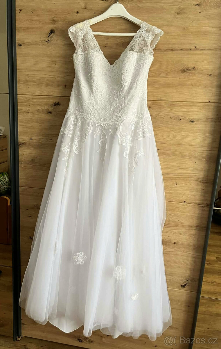 Svatební šaty vel.42/44 - 12