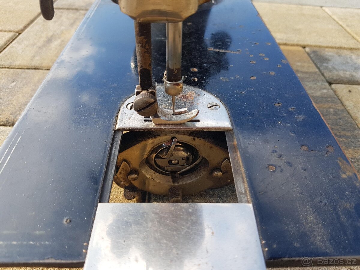 Šicí stroj Minerva - 12