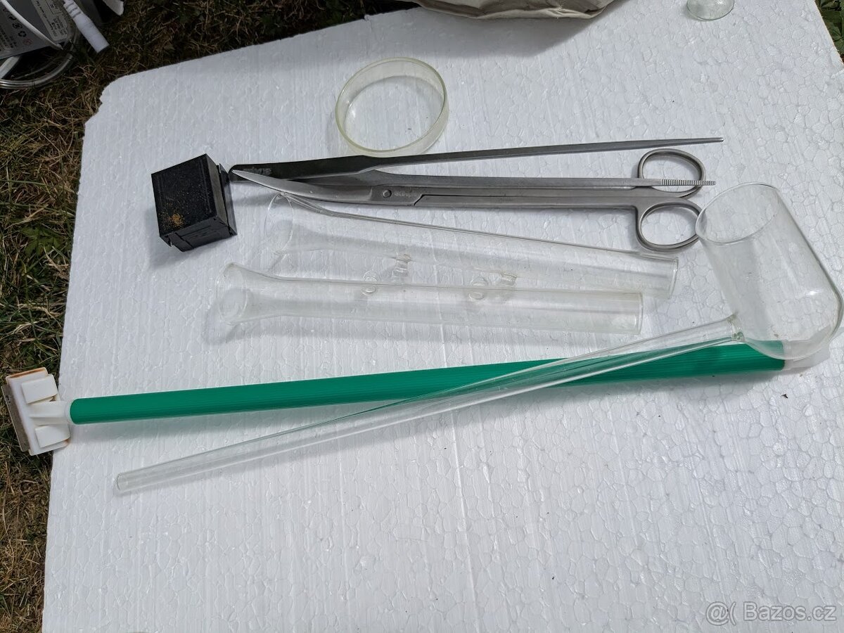 Akvária 9 a 20 l + příslušenství - 12