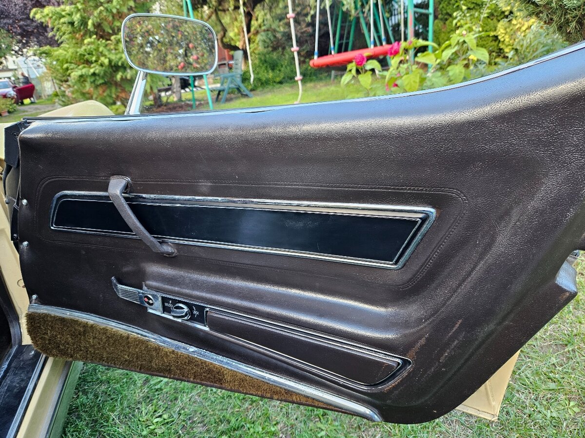 Chevrolet Corvette C3 - 12