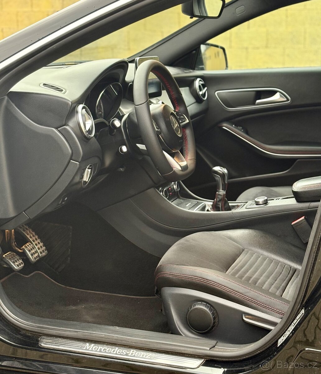 MERCEDES BENZ CLA 220D SHOOTINGBRAKE AMG packet 100kw 2.2cdi - 12