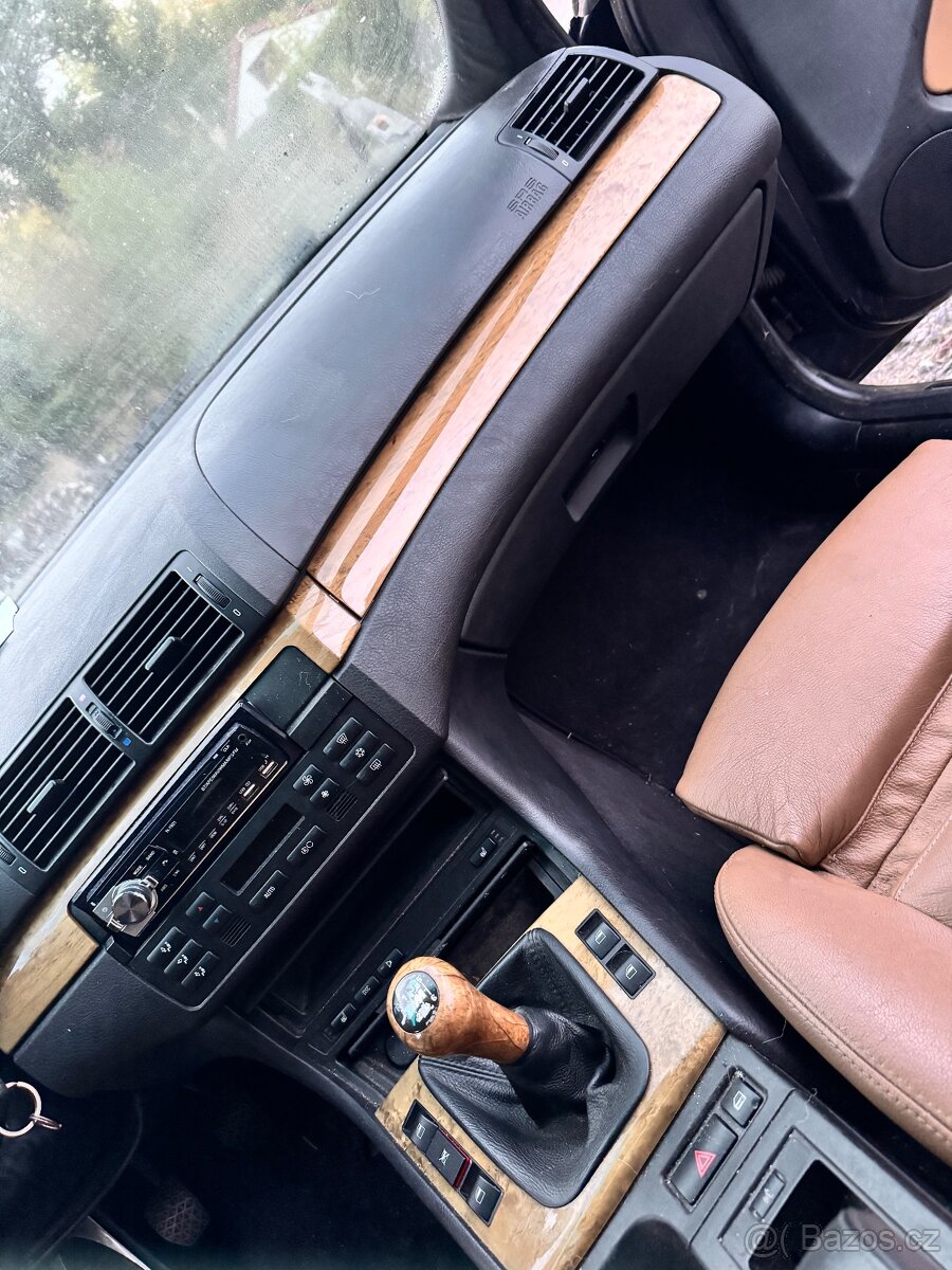 BMW E46 320d Touring Mpaket / nahradni dily - 12