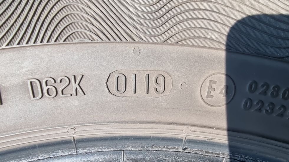 Letní pneu 205/60/16 Continental - 12