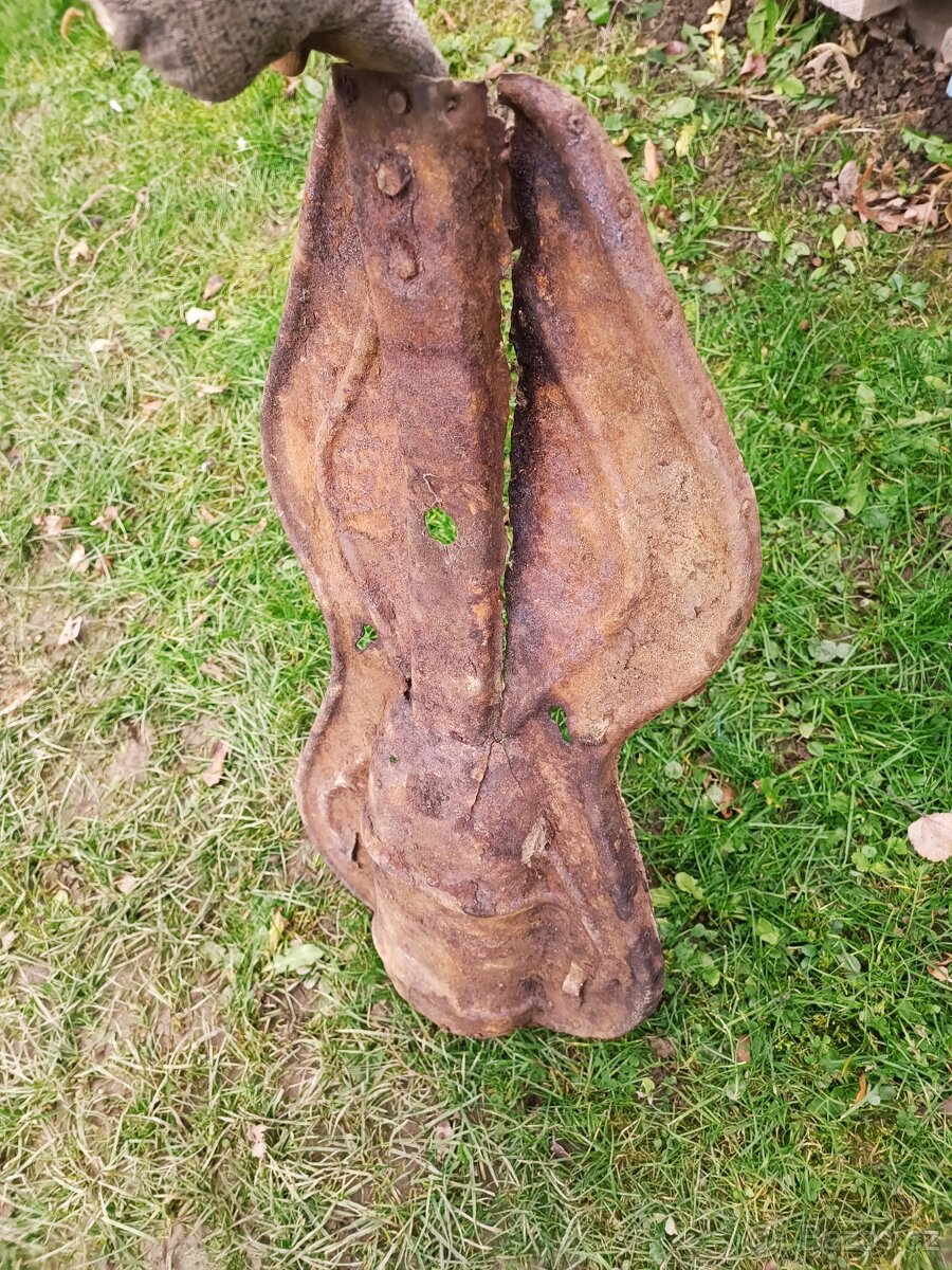 Jawa/CZ Plechy Sedla Kyvačka 2x plech - 12