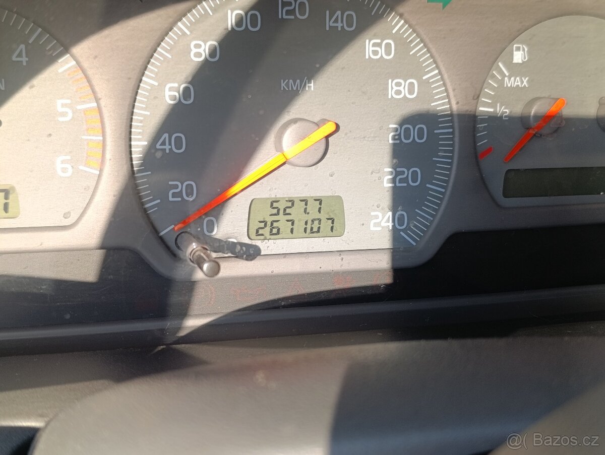 Volvo V40 1.9TDI 85kW 2001 - 12