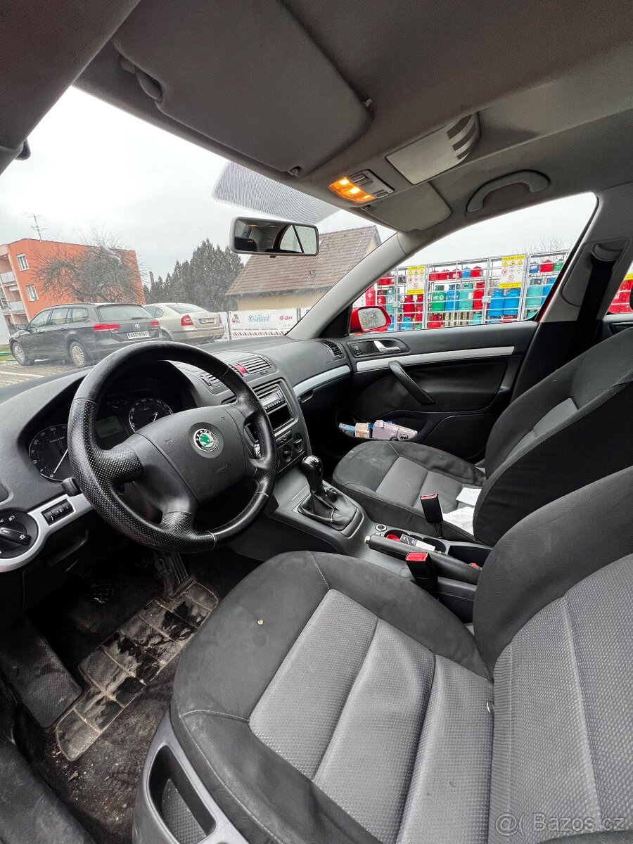 Škoda Octavie II - 12