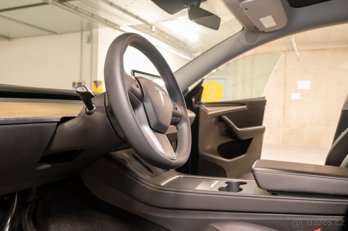 Dražba TESLA MODEL Y Long Range - 12