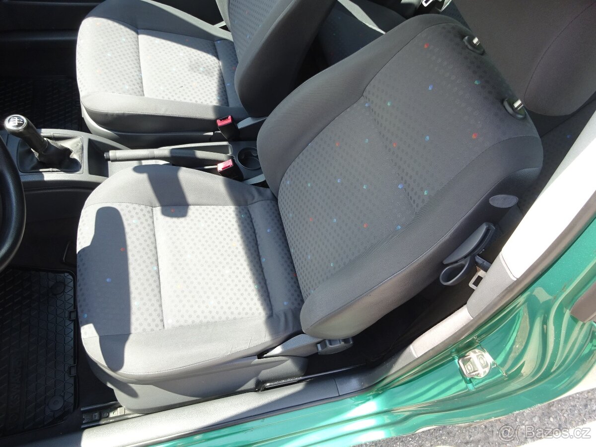 VW Polo 1.2i r.v.2002 (47 kw) STK:4/2027 - 12