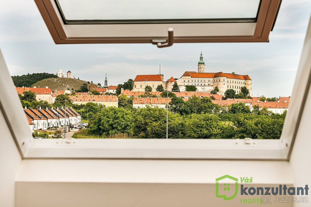 Rodinný dům v Mikulově s luxusním bazénem, ev.č. 00777 - 12