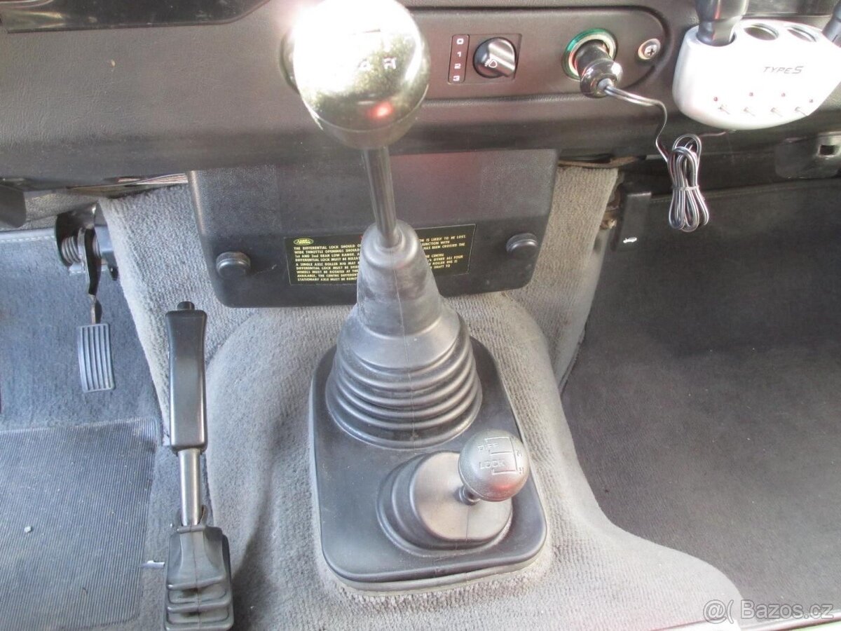 LAND ROVER DEFENDER, TD 5 vojenský speciál - 12