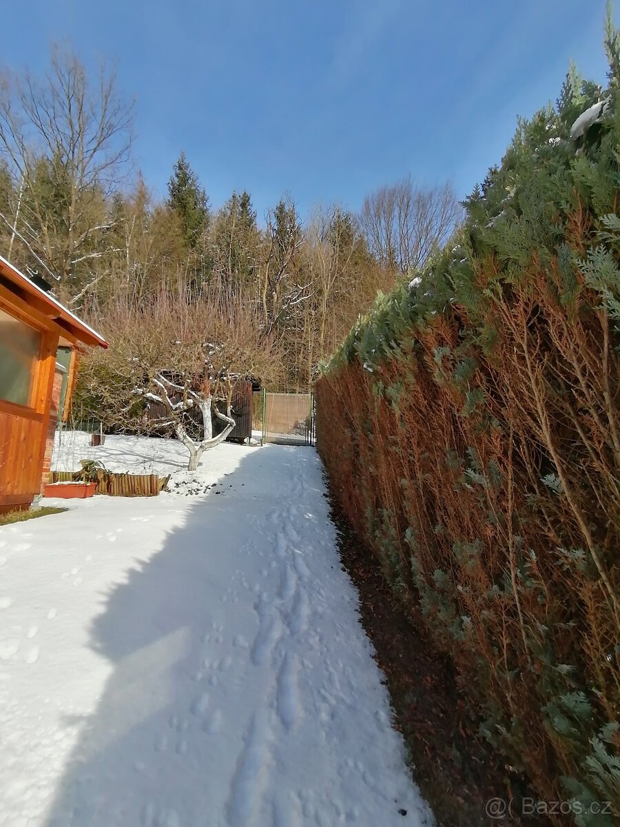 Rekreační zděná chata - 12