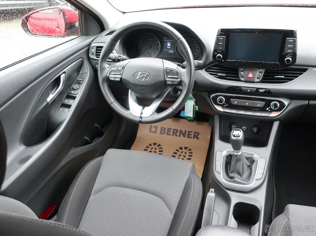 Hyundai i30 HB 1.0T-GDI 88kW COMFORT 1MAJITEL ČR ZÁRUKA - 12