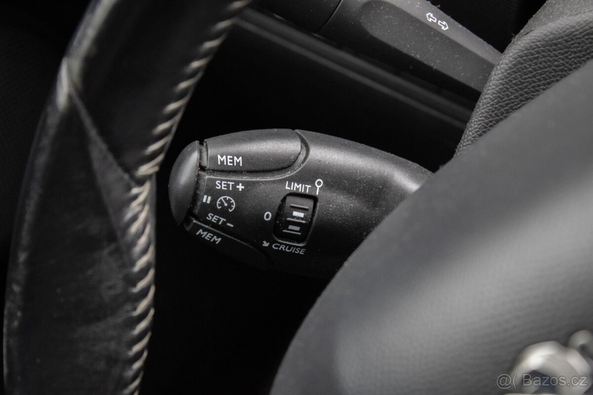 Peugeot 308 1.6HDi Allure 88kW - 12
