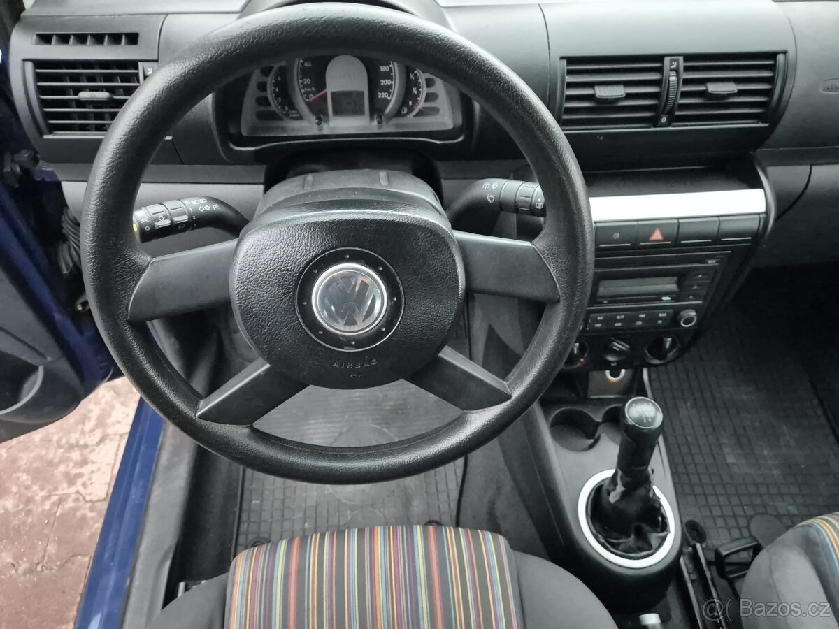Volkswagen FOX 1,2 i - 12