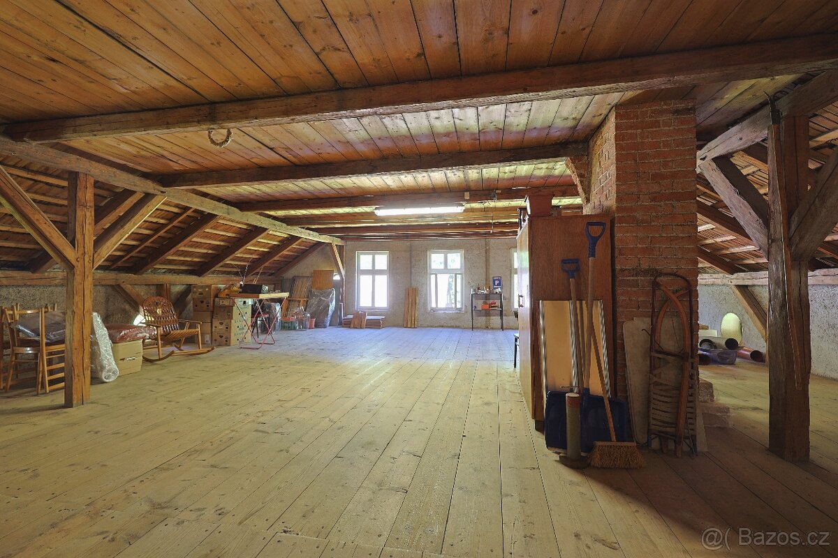 2 jednotky v Kořenově - 12