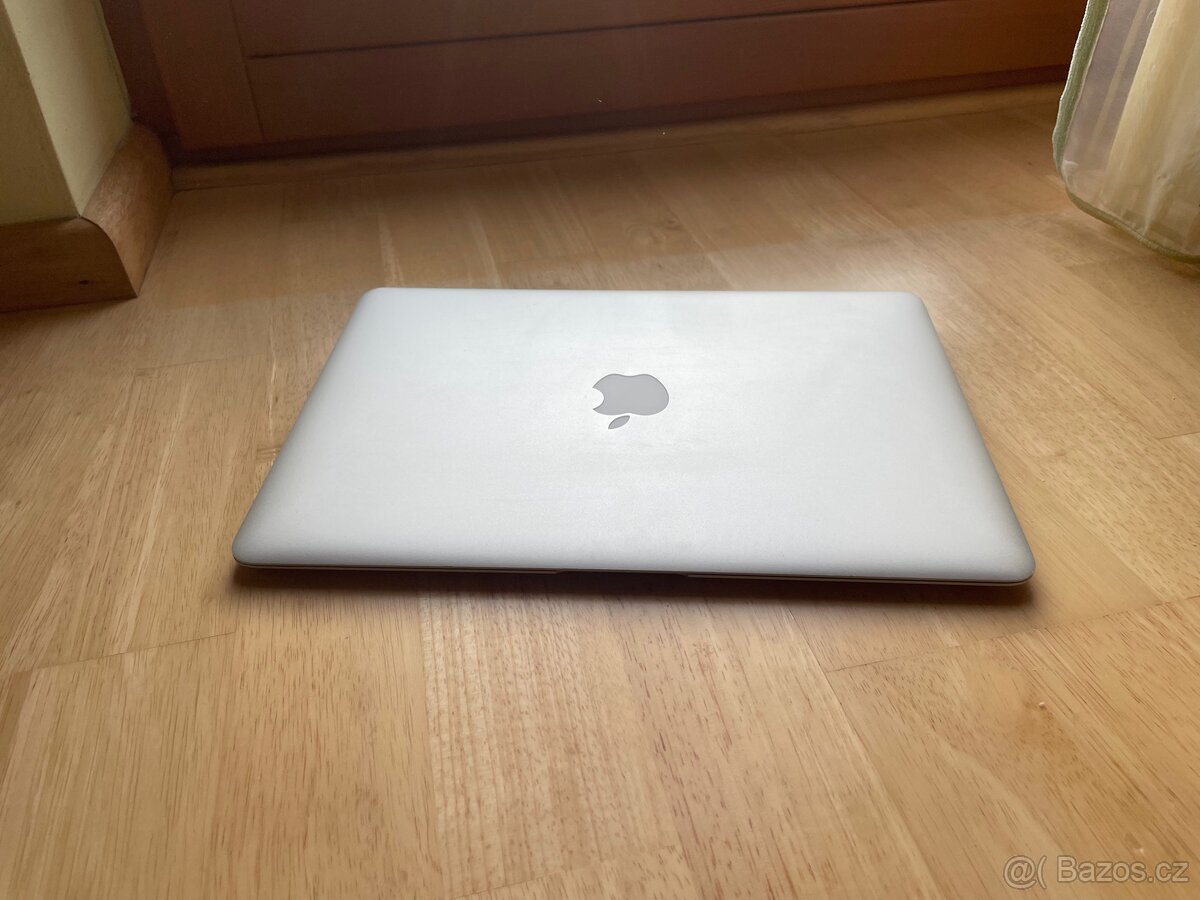 MacBook Air - 12