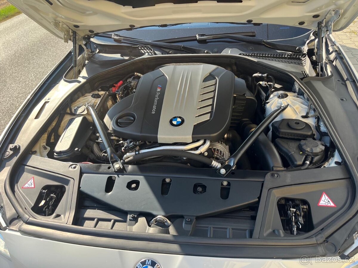 BMW M550d. 156 000km TOP STAV - 12