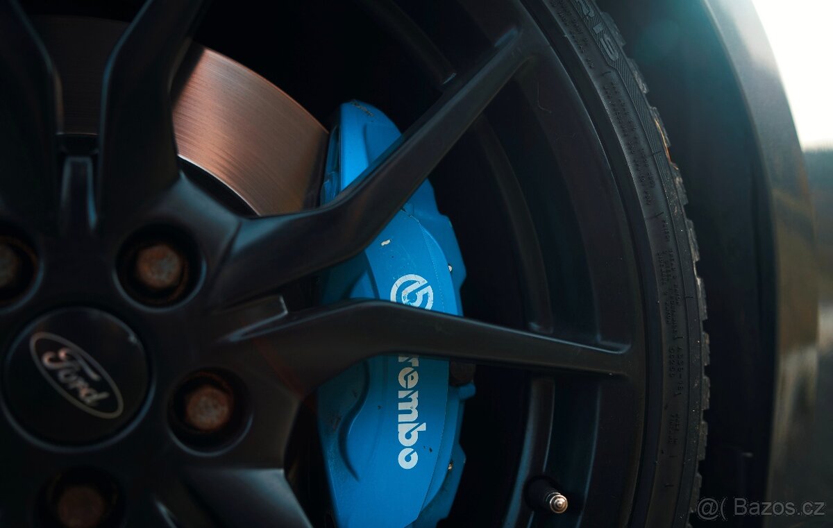 FORD FOCUS RS 80 000KM - 12